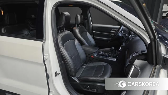 Ford Explorer 2018 Белый из Кореи, фото 3