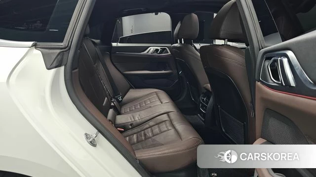 BMW 4 Series (G22) 2022 Белый из Кореи, фото 3