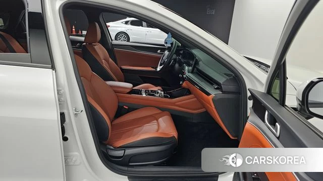 Kia The New K5 3rd generation 2024 Белый из Кореи, фото 3