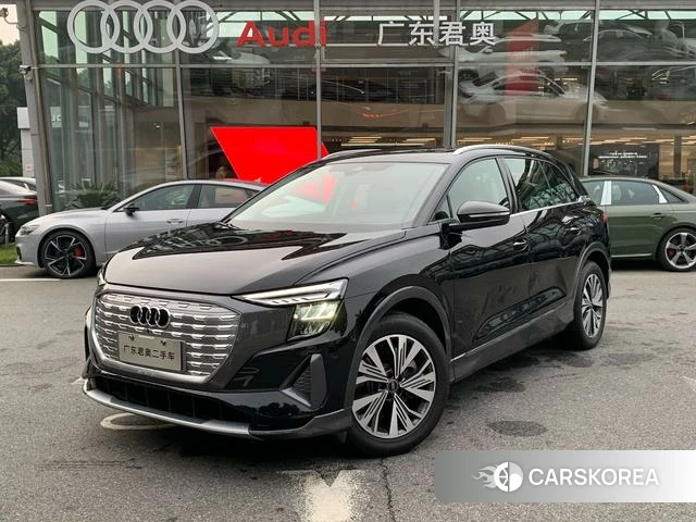 Audi Q5 e-tron 2025 Черный из Китая, фото 3