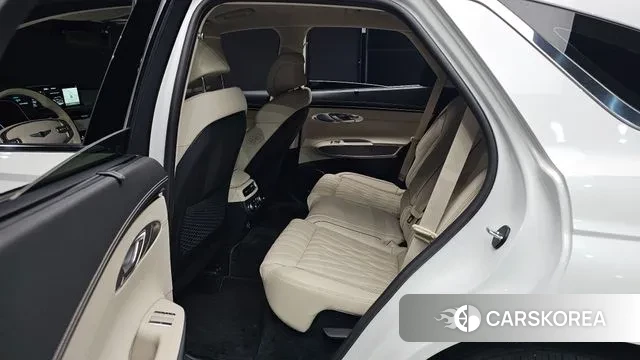 Genesis GV70 2021 Белый из Кореи, фото 3