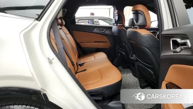 Kia Sportage 5th Generation 2022 Белый из Кореи, фото 3