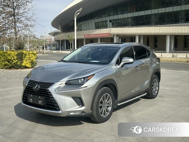 Lexus NX 2021 Серебристо-серый из Китая, фото 3