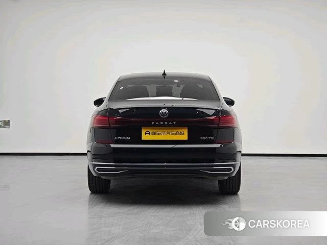 Volkswagen Passat 2025 Черный из Китая, фото 3