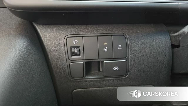 Hyundai Staria 2025 Желтый из Кореи, фото 3