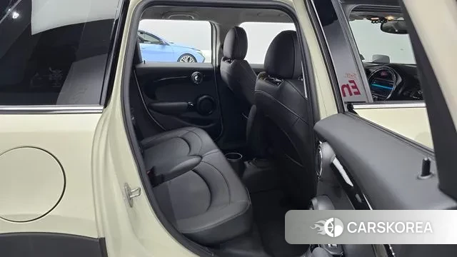 Mini Cooper 2019 Жемчужный цвет из Кореи, фото 3