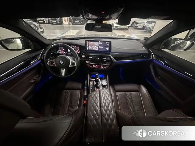 BMW 5 Series (G30) 2022 Черный из Кореи, фото 3