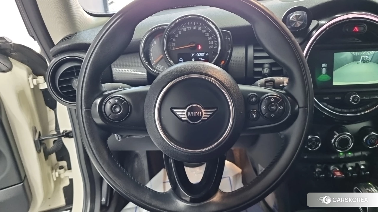 Mini Cooper 2018 Жемчужный цвет из Кореи, фото 3