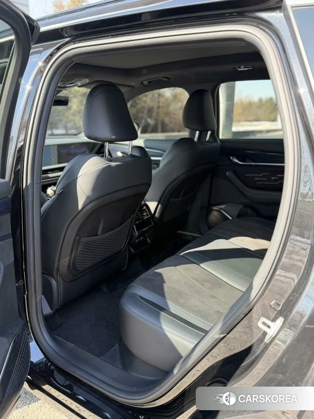 Geely Automobile Xingyue L 2024 Черный из Китая, фото 3