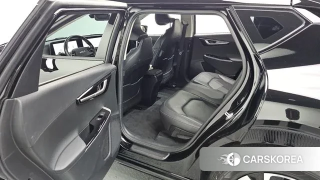 Kia EV6 2022 Черный из Кореи, фото 3