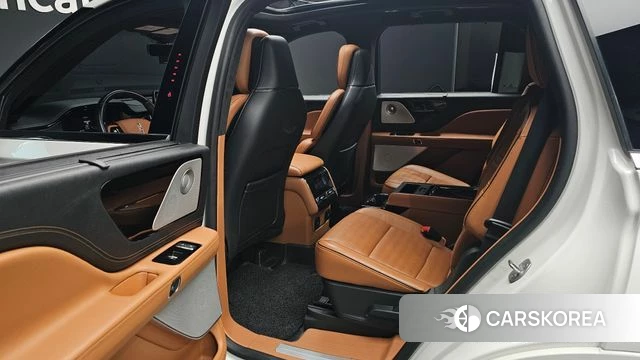 Lincoln Aviator 2nd generation 2021 Белый из Кореи, фото 3