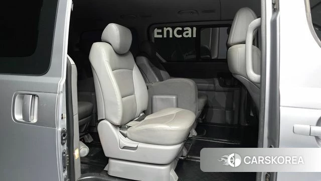Hyundai The New Grand Starex 2018 Серебристо-серый из Кореи, фото 3