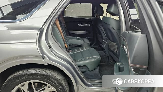 Genesis GV70 2021 Серебристо-серый из Кореи, фото 3