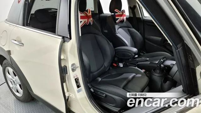 Mini Cooper 2020 Жемчужный цвет из Кореи, фото 3