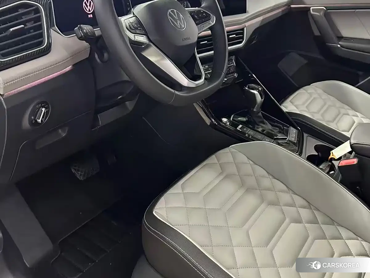 Volkswagen Tayron 2022 Черный из Китая, фото 3
