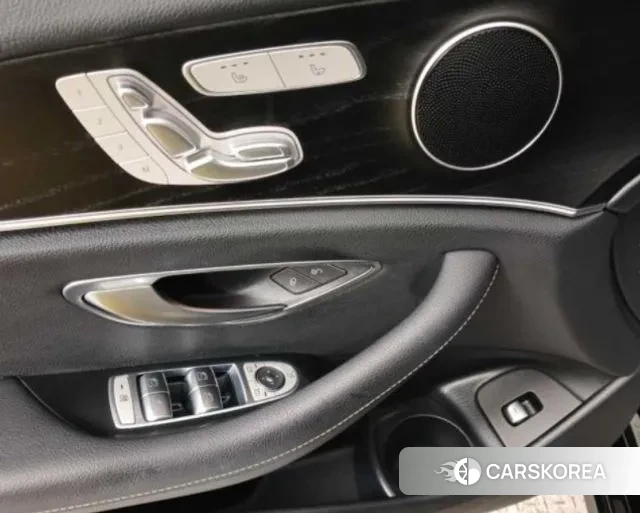 Mercedes-Benz E-Class W213 2022 Черный из Кореи, фото 3