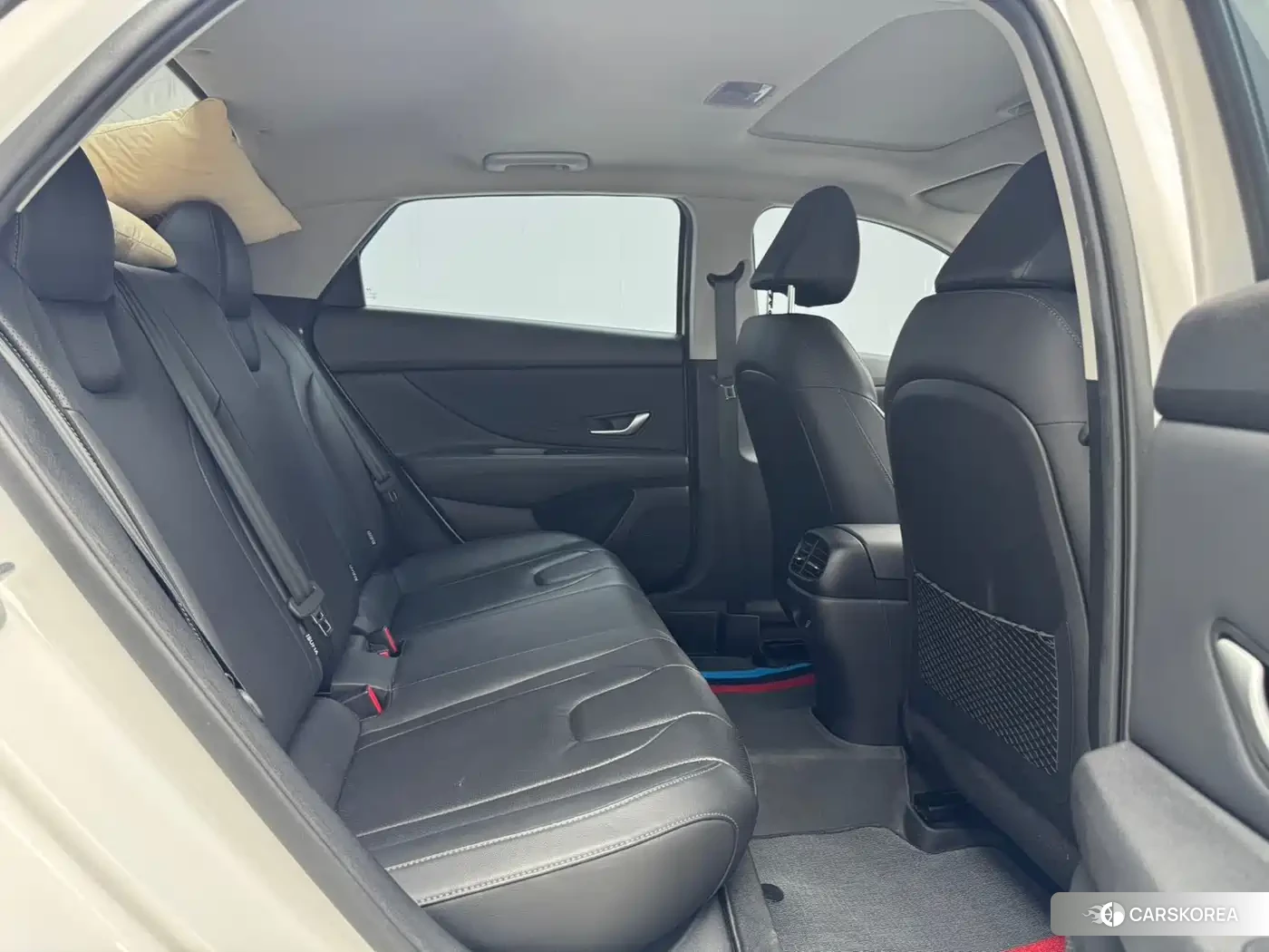 Hyundai Elantra 2023 Белый из Китая, фото 4