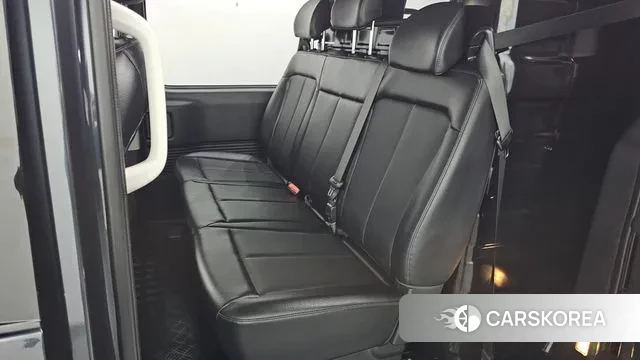 Hyundai Staria 2022 Серый из Кореи, фото 3