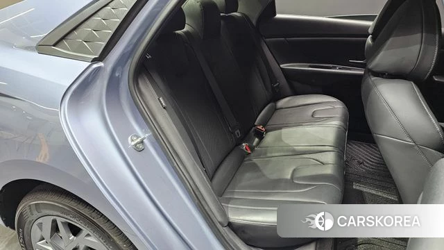 Hyundai The New Avante (CN7) 2024 Небесно-голубой из Кореи, фото 3