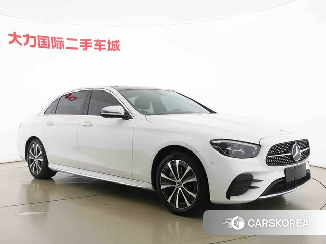 Mercedes-Benz E-class PHEV 2023 Белый из Китая, фото 3
