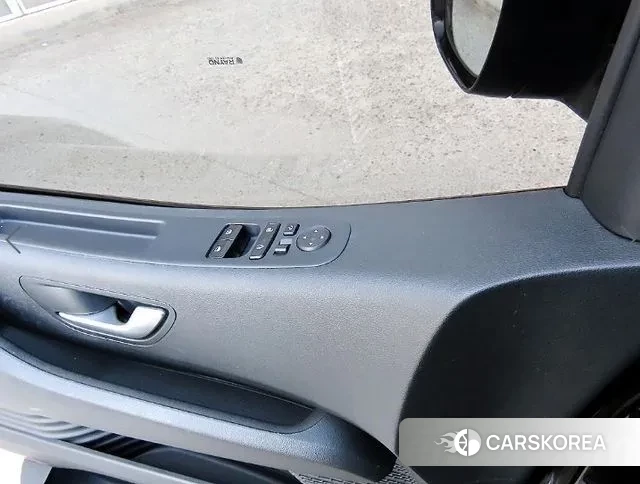 Hyundai Staria 2022 Черный из Кореи, фото 3