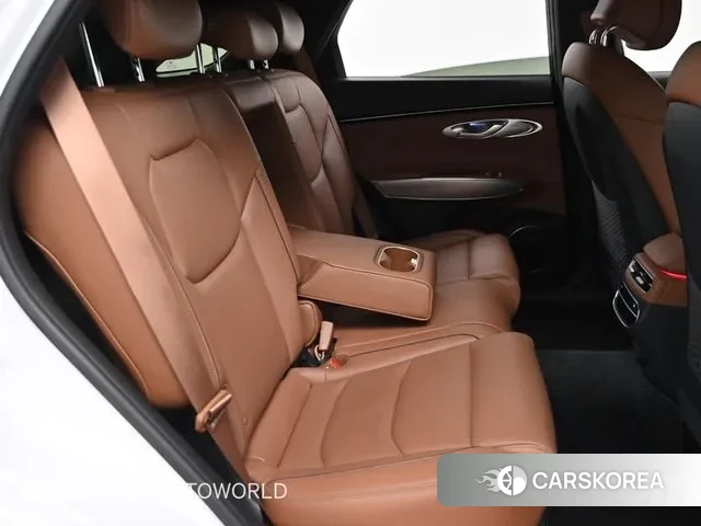 Genesis GV70 2022 Белый из Кореи, фото 3