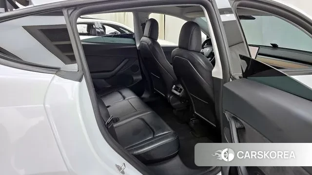 Tesla Model Y 2021 Белый из Кореи, фото 3