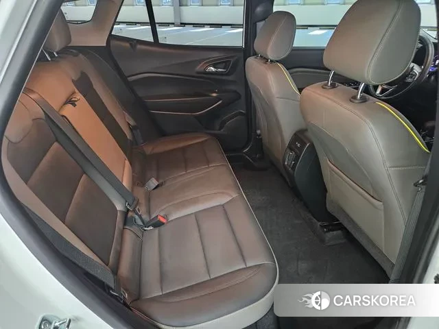 Chevrolet (GM Daewoo) Trax Crossover 2023 Белый из Кореи, фото 3