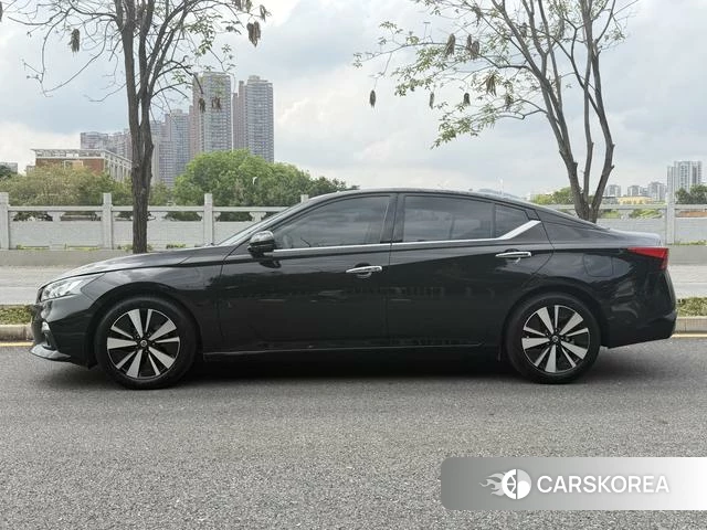 Nissan Teana 2021 Черный из Китая, фото 3