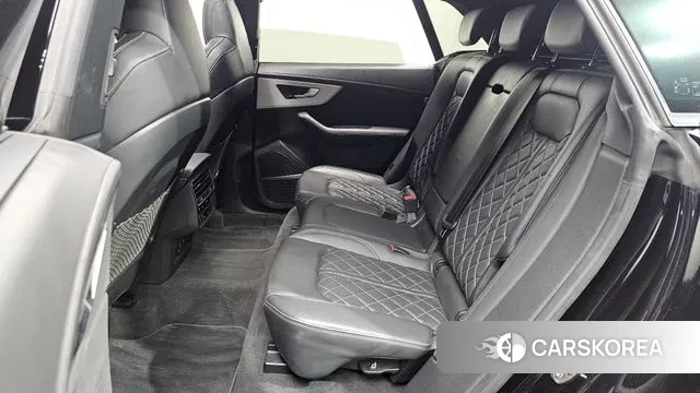 Audi Q8 (4M) 2021 Черный из Кореи, фото 3