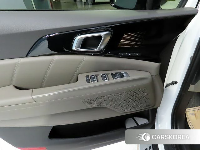 Kia The New Carnival 4th Generation 2025 Белый из Кореи, фото 3