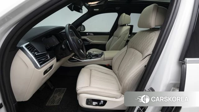 BMW X7 (G07) 2021 Белый из Кореи, фото 3