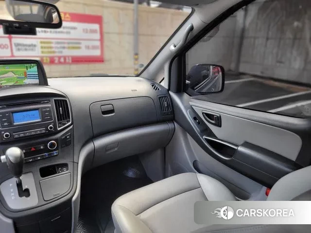 Hyundai The New Grand Starex 2019 Серебристо-серый из Кореи, фото 3