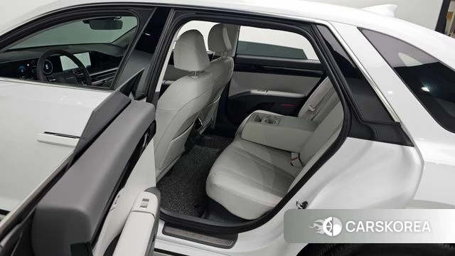 Hyundai Grandeur Hybrid (GN7) 2025 Белый из Кореи, фото 3