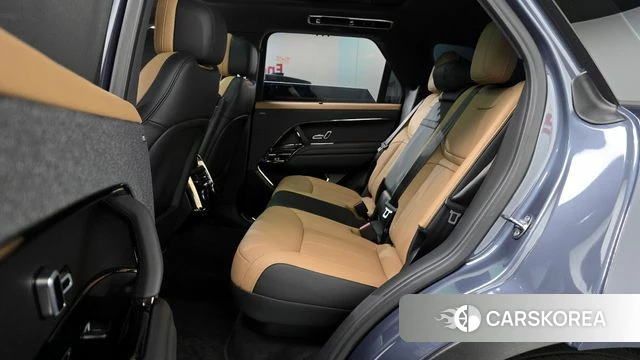 Land Rover Range Rover Sport 3rd Generation 2025 Светло-серебряный цвет из Кореи, фото 3