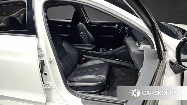 Kia K5 3rd generation 2022 Белый из Кореи, фото 3