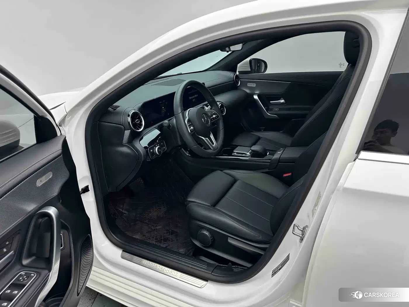 Mercedes-Benz A-Class 2022 Белый из Китая, фото 3