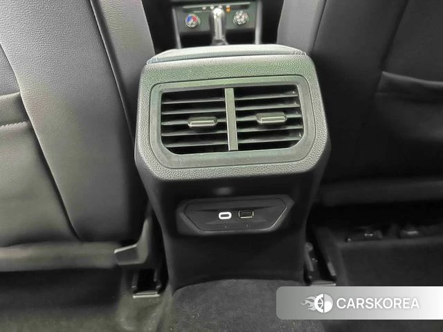 Volkswagen Lavida 2023 Черный из Китая, фото 3