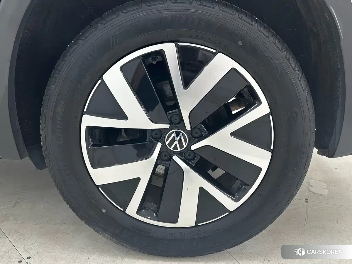 Volkswagen Tayron 2023 Черный из Китая, фото 3