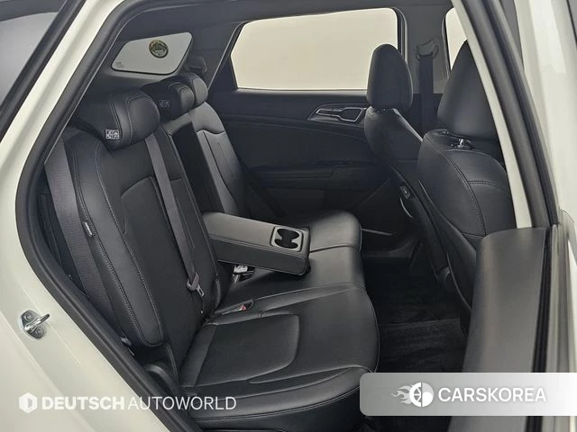 Kia Sportage 5th Generation 2023 Белый из Кореи, фото 3