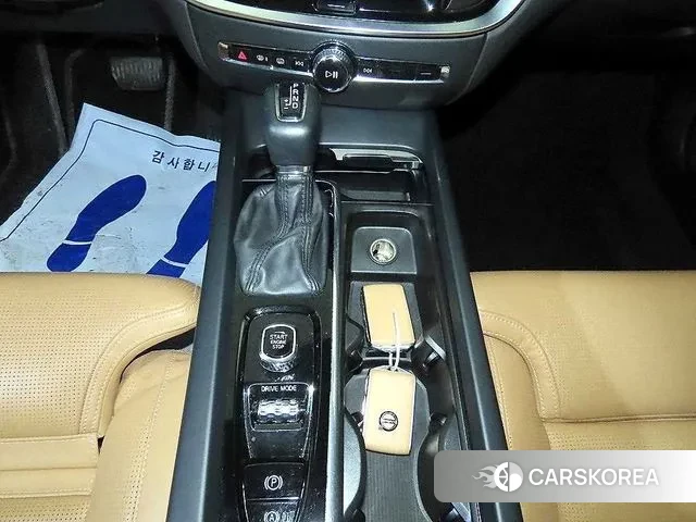 Volvo S60 3rd generation 2019 Серебряный из Кореи, фото 3