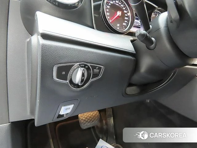 Mercedes-Benz E-Class W213 2019 Серый из Кореи, фото 3