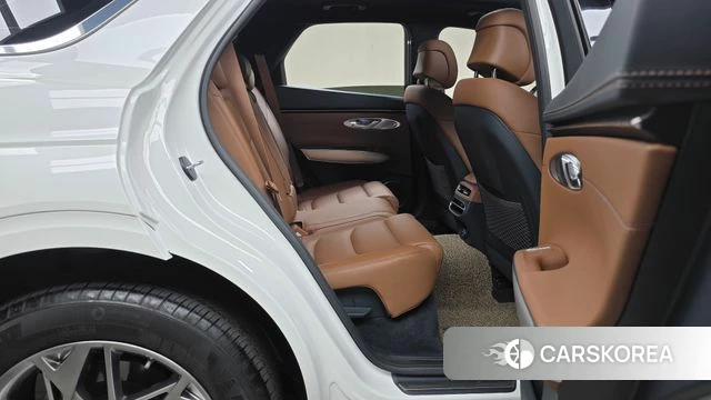 Genesis GV70 2022 Белый из Кореи, фото 3