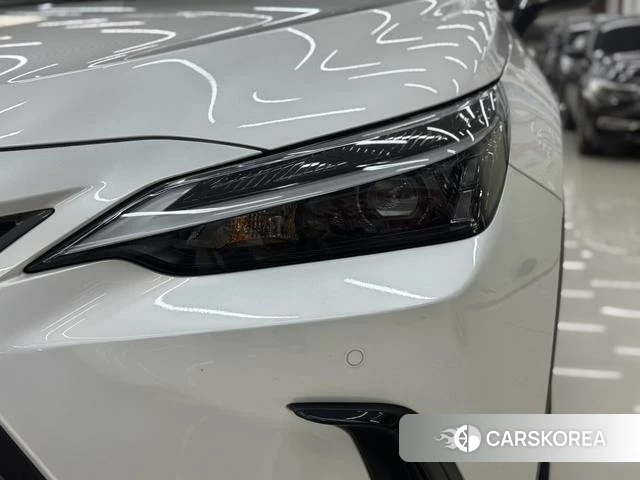 Lexus NX 2022 Белый из Китая, фото 3