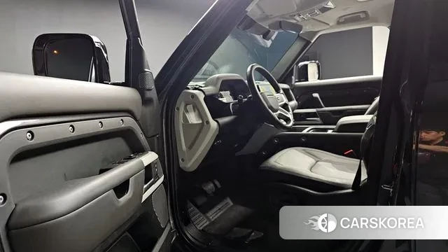 Land Rover Defender (L663) 2022 Серый из Кореи, фото 3