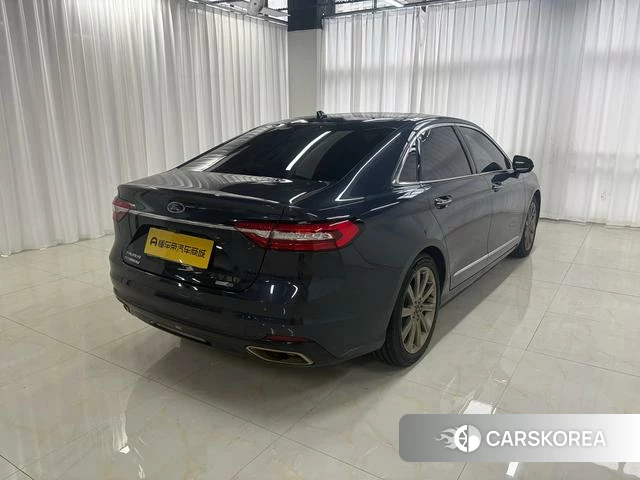Ford Taurus 2021 Синий из Китая, фото 3