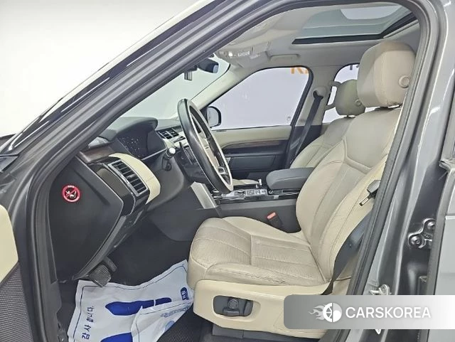 Land Rover Discovery 5 2018 Серый из Кореи, фото 3