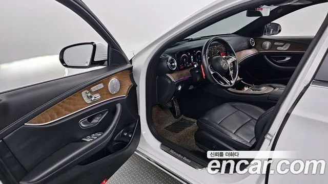 Mercedes-Benz E-Class W213 2021 Белый из Кореи, фото 3