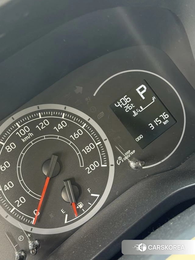 Toyota Hiace 2023 Белый из Китая, фото 3