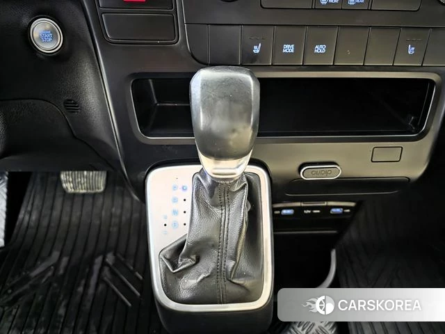 Hyundai Staria 2021 Черный из Кореи, фото 3